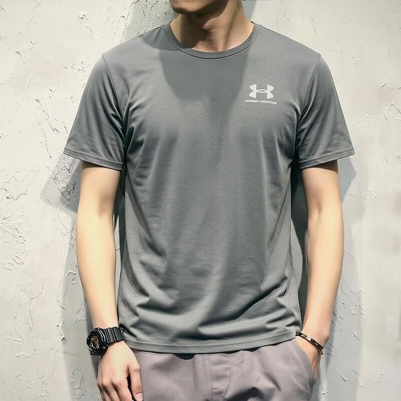 Under Armour Men s Round Neck Short Sleeve T-Shirt S