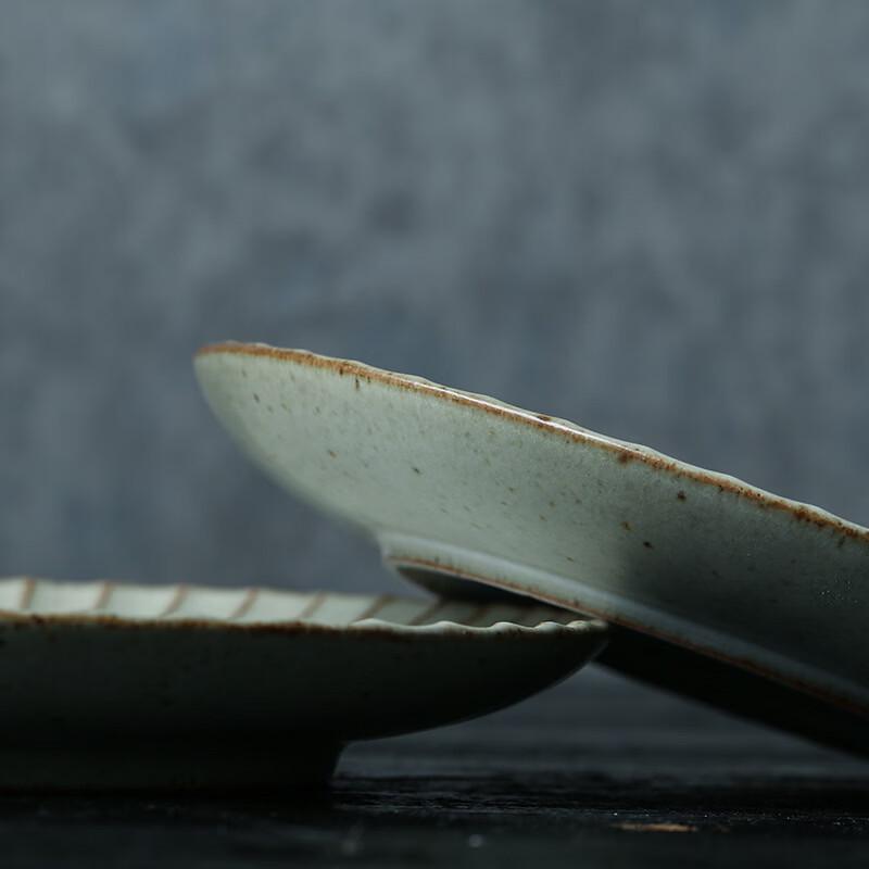Japanese Retro 8-Inch Round 3-Compartment Plate