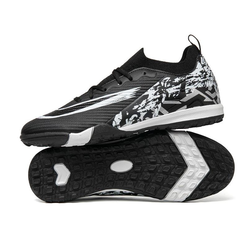 

New Men Football Boots Training Shoes High-quality Soccer Shoes Ultralight Soccer Cleats Professional Outdoor Match Non-Slip 40