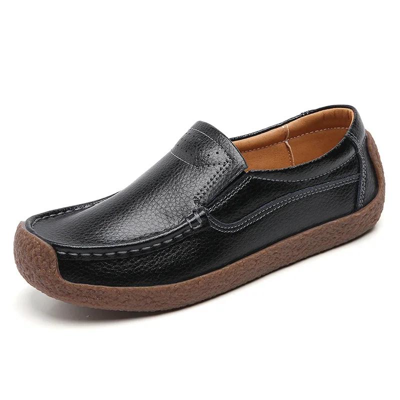 Lightweight Slip-On Soft Bean Loafers Ladies Non-Slip Mother Walking Shoes British Style Flat Genuine Leather Casual Shoes Women