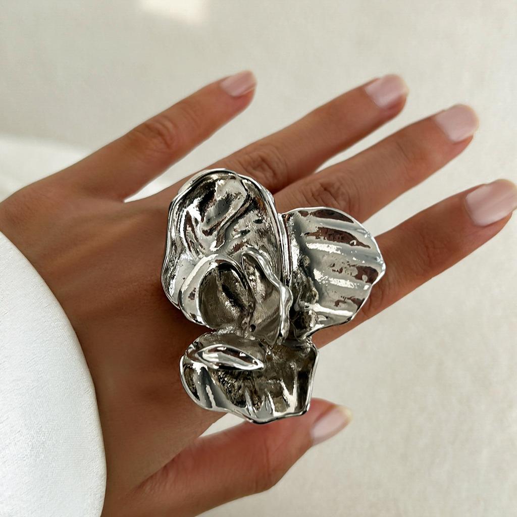 Ingemark 6 Styles Unique Large Petal Flower Twisted Wave Rings for Women Vintage Geometric Adjustable Ring Jewelry Steampunk Men