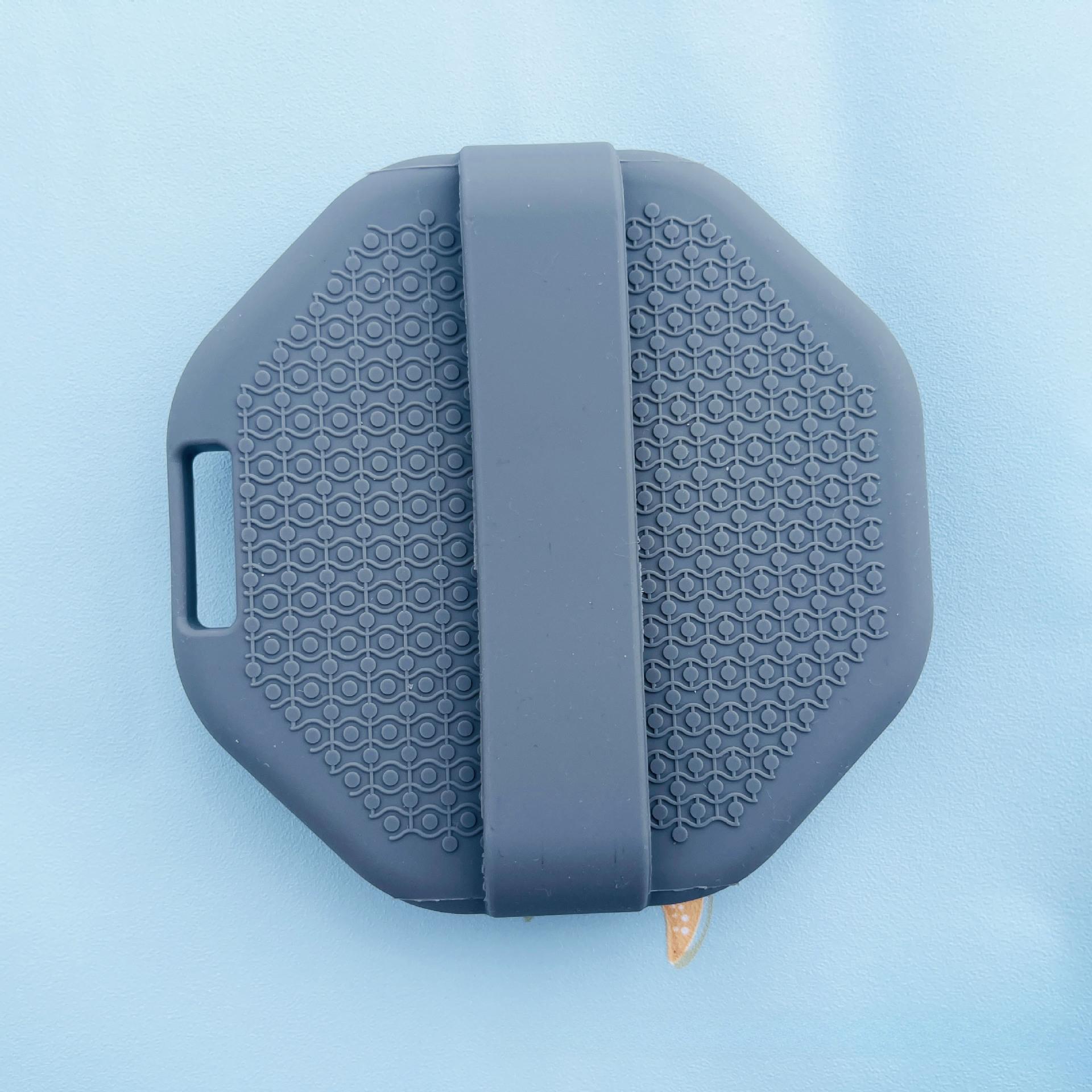 

1PC Polygonal Silicone Bath Brush Deep Exfoliation and Rubbing Massage Brush Silicone Body Scrubber Bathroom Bathing Tool