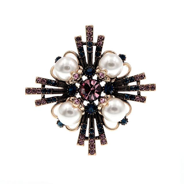 

Брошь-крест в европейском и американском стиле в стиле ретро с преувеличенным жемчугом и стразами, геометрические популярные ювелирные аксессуары, булавка-корсаж фиолетовый