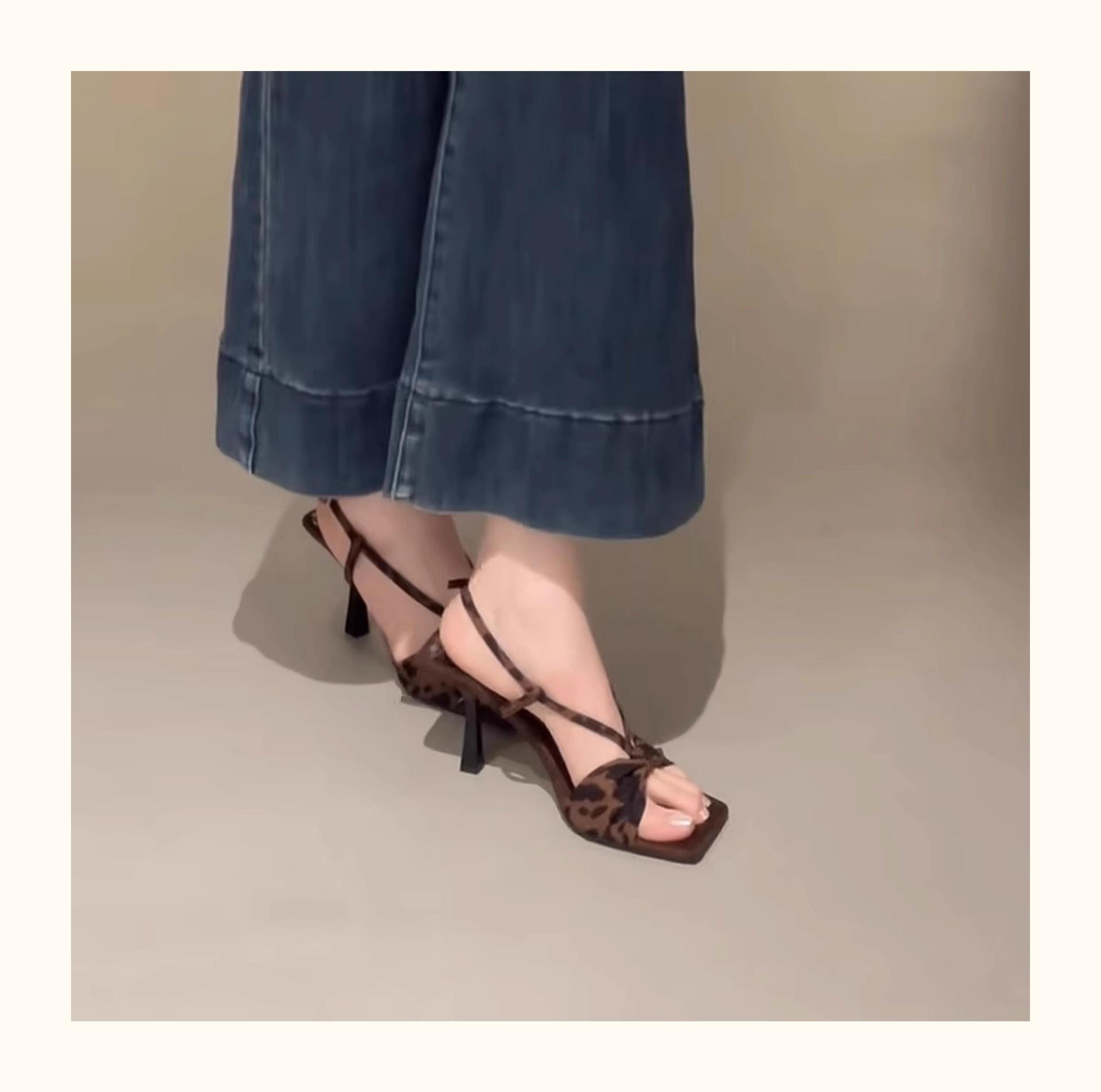 

2025 summer new French fashion stiletto high heels femininity square head bow high heels sandals women 42