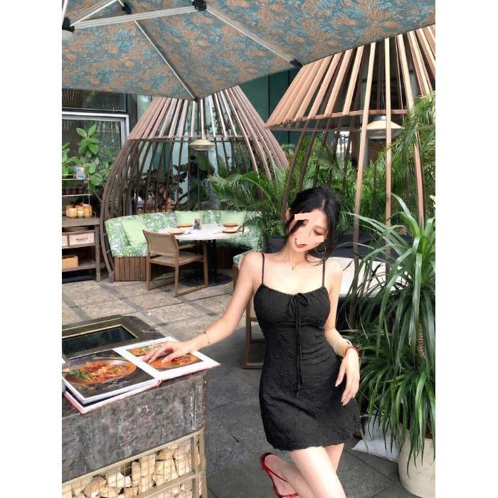 Vintage vacation suspender dress women's 2026 summer pure desire waist slim skirt pure desire spice girl green skirt