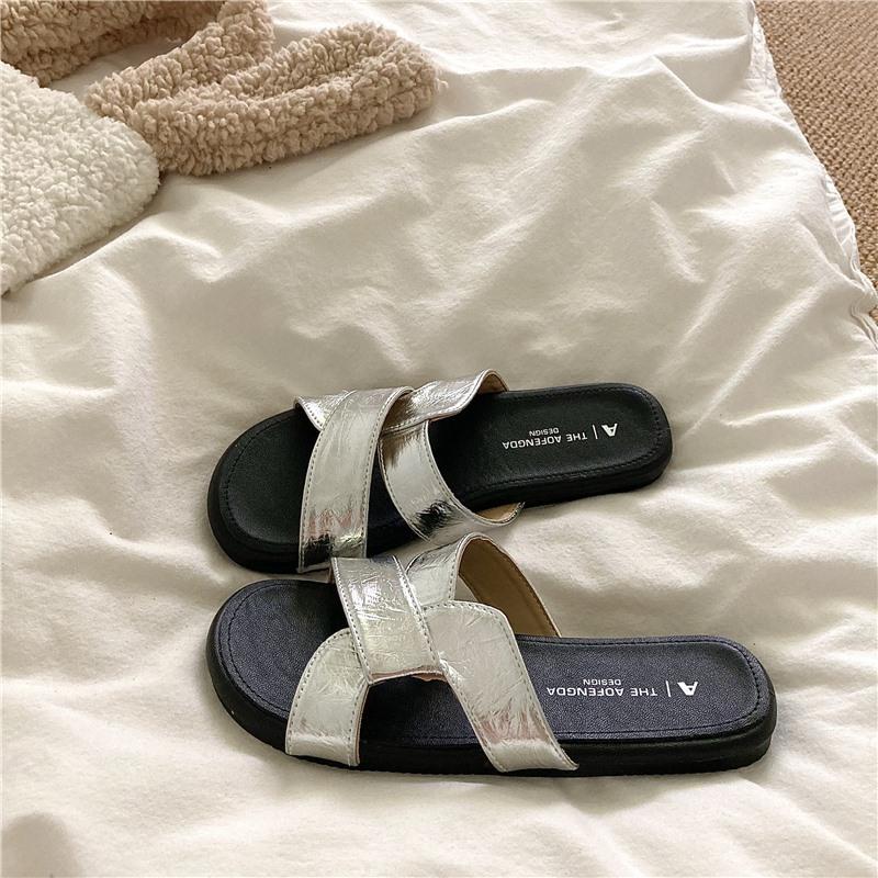 Soft Leather Version~ Textured Niche Fashion Cross Slippers Women's Soft Bottom Outer Wear Summer Flat Bottom One Word Beach Cool Slippers
