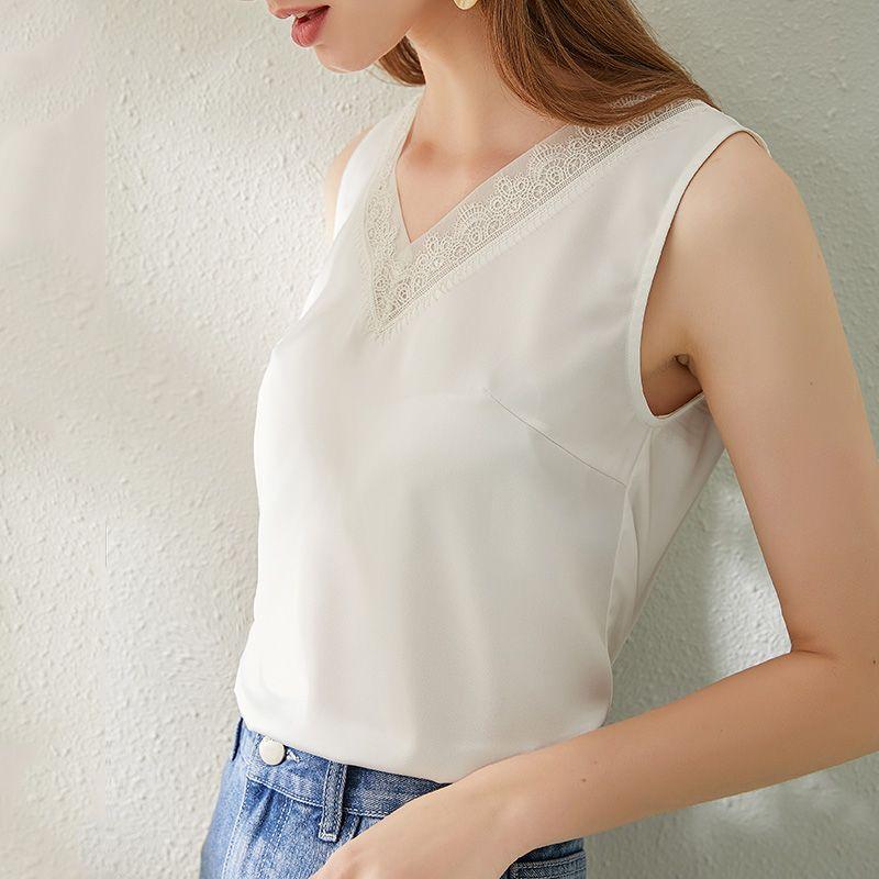 

Niche Design V-neck Lace Bottoming Shirt Summer Wear White S