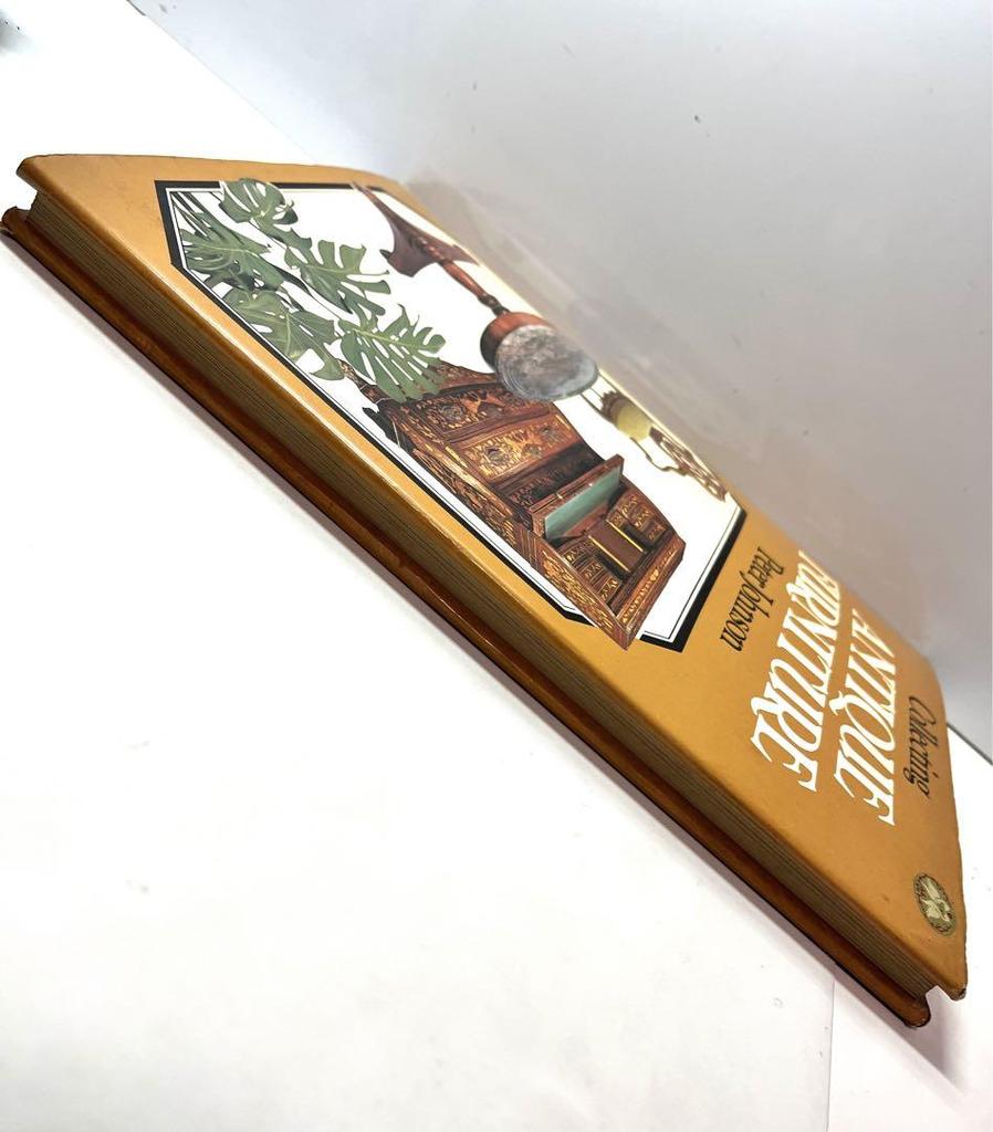 [USED] Rare Books Collecting Antique Furniture