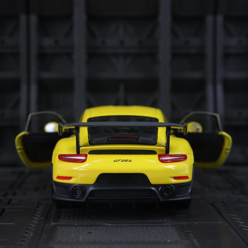 Meichitu 911 GT2 RS Alloy Supercar Model – 2-Door Openable Static Display for Boys.