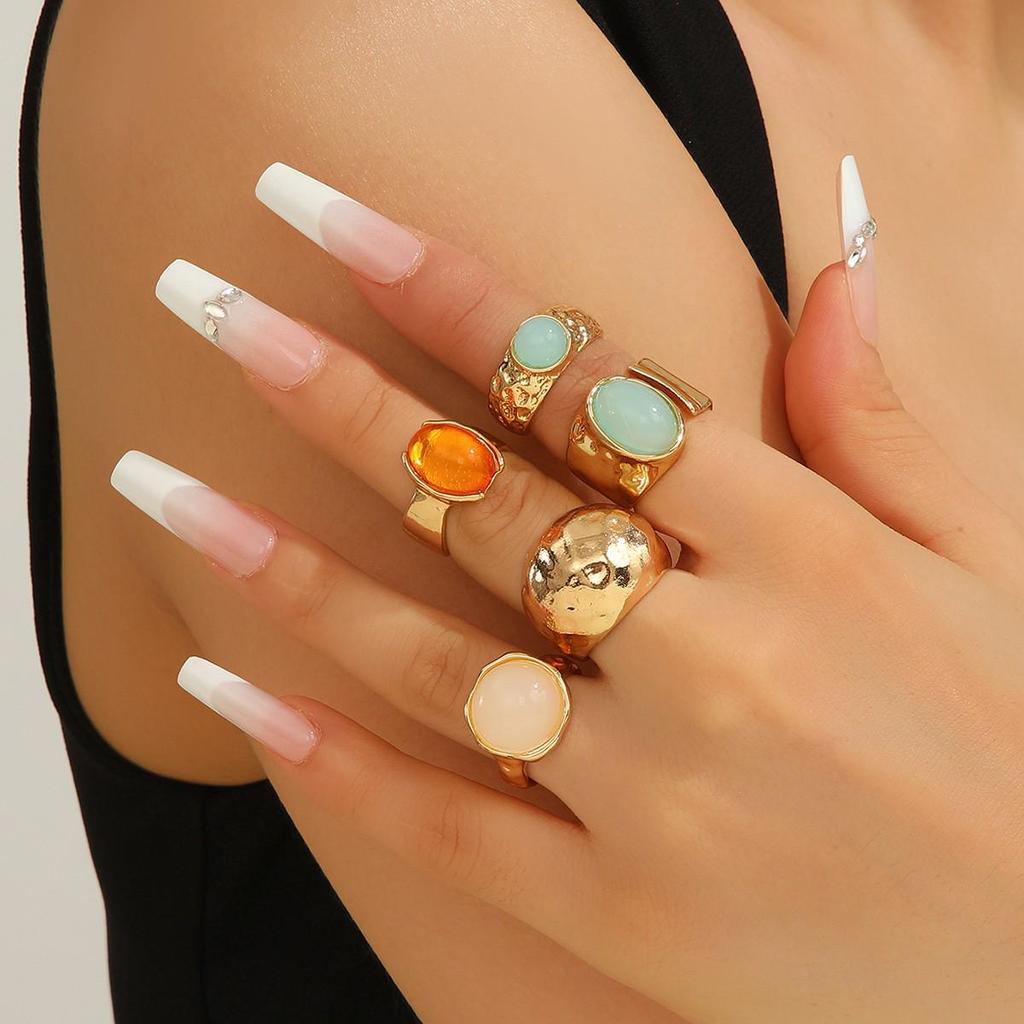 Exaggerated European & American Style Women's Luxury 8-Piece Retro Ring Set