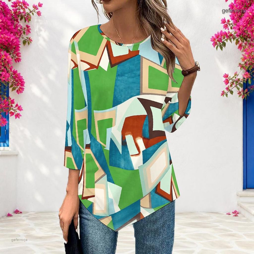 Women Plus Size Round Neck Three Quarter Sleeve Geometric Printed Pointed Hem Casual Blouse