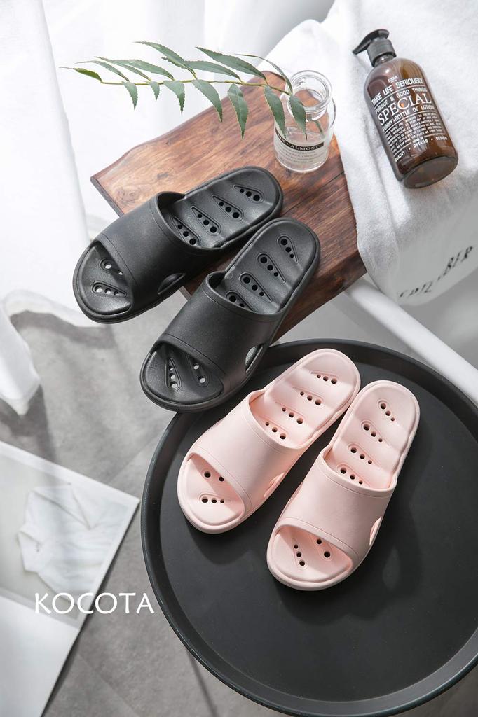 KOCOTA Balcony Sandals with Perforated Bath Size L Shrink-Resistant Soles, Water-Resistant Slippers, Slippers, Unisex, Black,