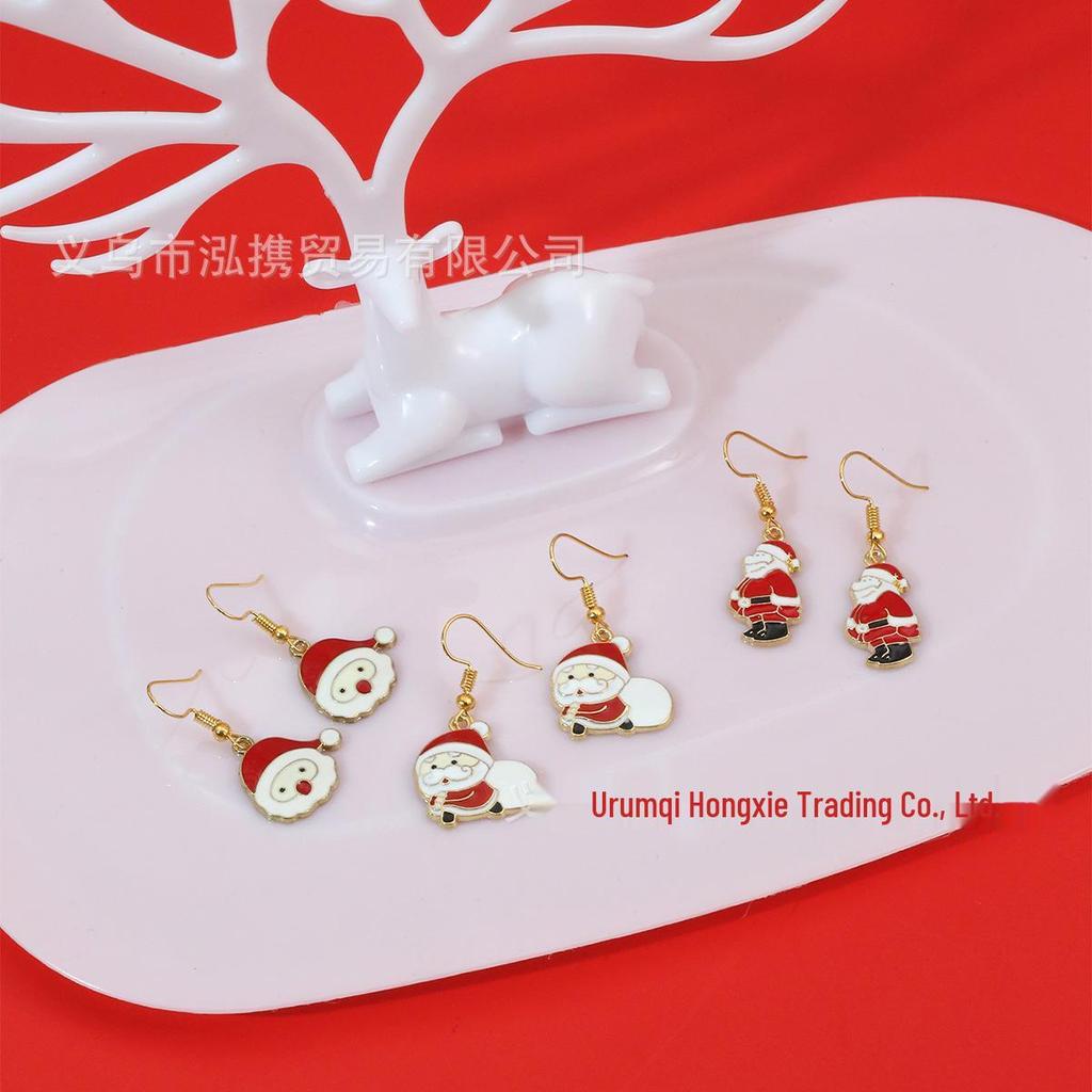 European & American Santa Claus Pendant Earrings - Creative Holiday Fun Design for Women