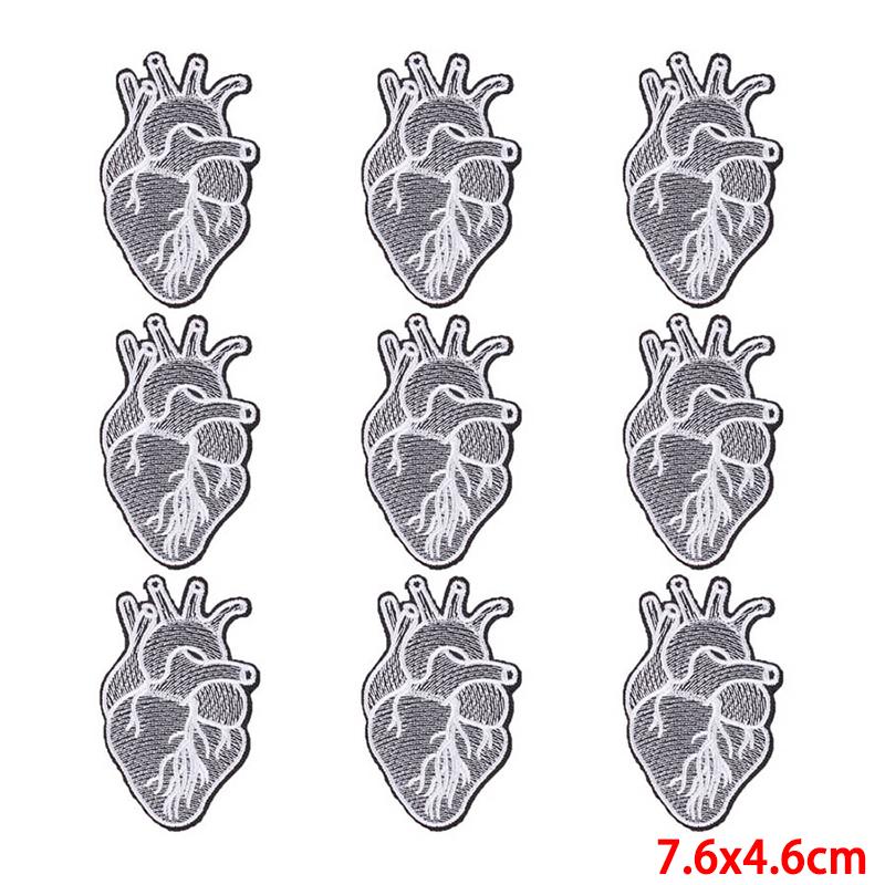 10 Pcs/lot Wholesale Embroidery Patch Iron On Patches For Clothing Patches On Clothes Jackets Decor Applique Sew Supplies