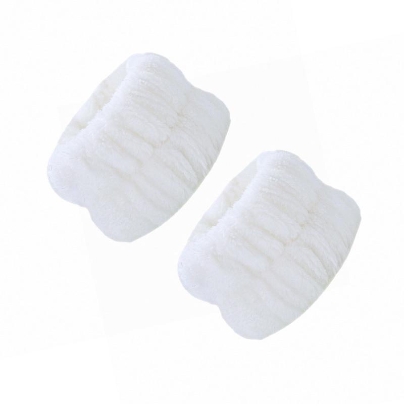 Trendy Moisture-Proof Wristbands: Absorbent Sweat-Wiping Arm Sleeves for Face Washing and Sports