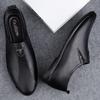 Genuine Leather Mens Casual Shoes Handmade Soft Male Loafers Simple Moccasins Breathable Slip On Black Driving Shoes Boat Shoes