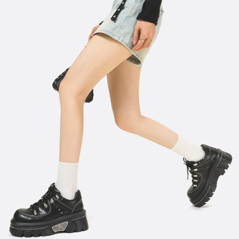Chaussures basses en métal à semelle muffin pour papa, chaussures polyvalentes à plateforme et à tête ronde, style punk, pour femmes