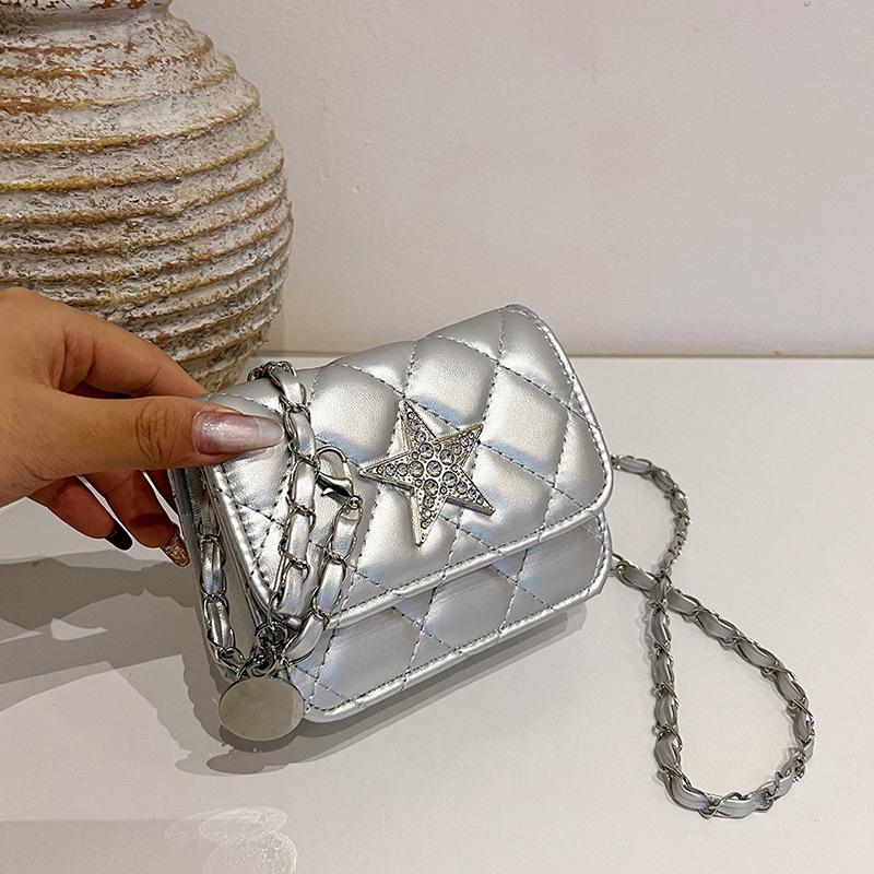 

Bag 2025 summer new new simple fashion small square bag simple casual messenger bag retro commuter shoulder bag срібний