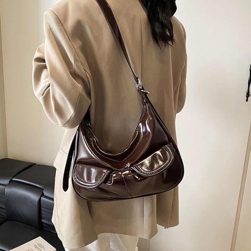 Retro multi-pocket underarm tote bag women's 2025 new high-end large-capacity shoulder bag messenger locomotive bag