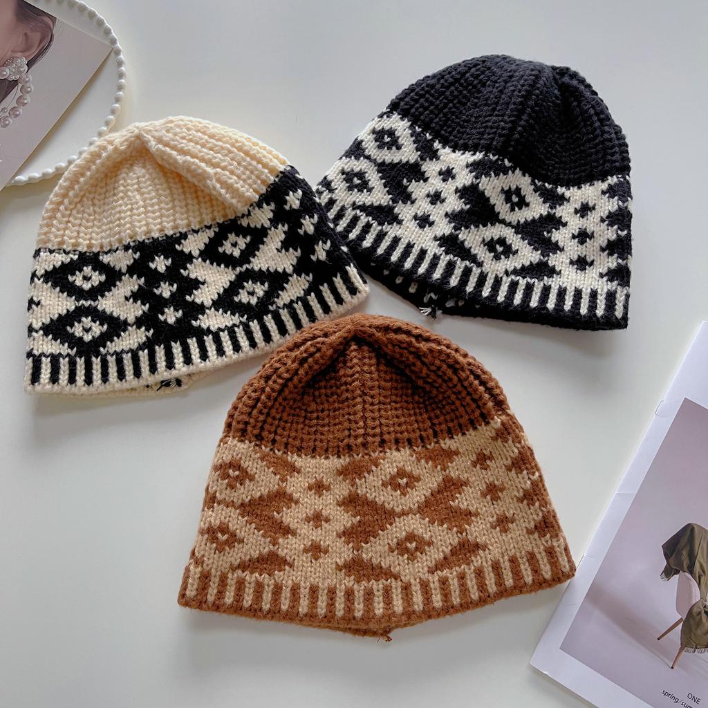 Fair Island hat women's autumn and winter big head circumference plaid knitted hat retro warm wool bag head cold hat bucket basin