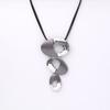 Hot Sale Women's Mid-length Necklace New Metal Contrast Fashion Versatile Geometric Necklace