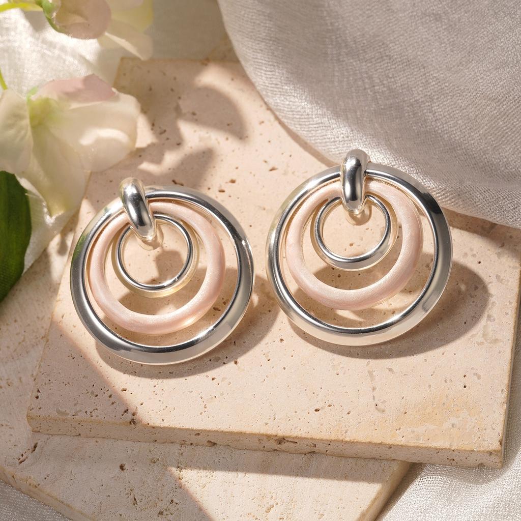 Small fresh and fashionable Ou Ruofeng cure retro love geometric earrings niche temperament ins simple earrings earrings