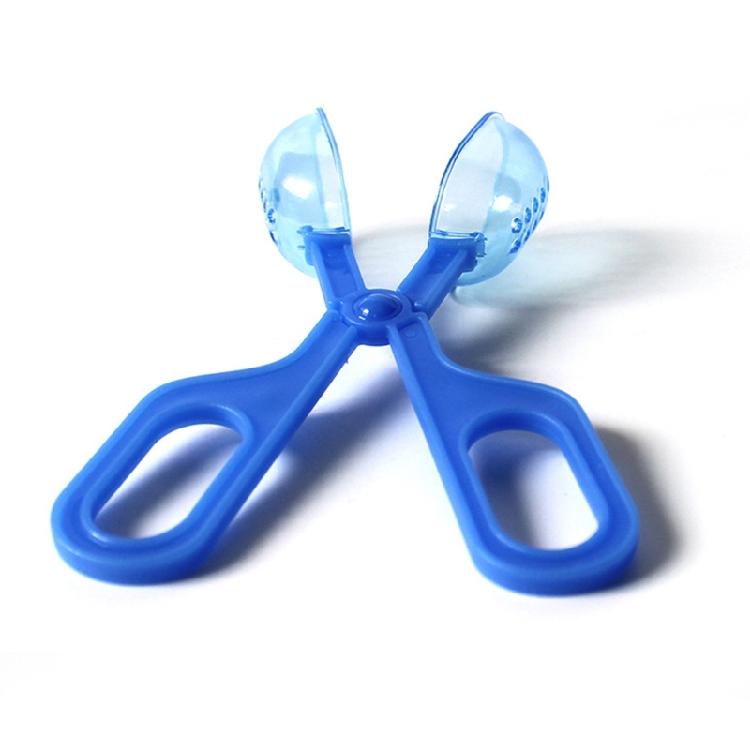Feeding Tool Cleaning Clamp Clip for Reptile Hedgehog Hamsters Guinea Pig Rat