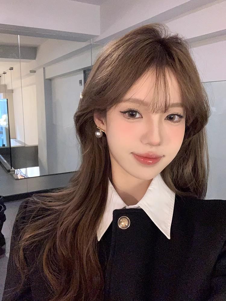 

2024 Высококачественные серьги-пусеты из серого жемчуга: Уникальный нишевый дизайн для женщин, легкая роскошь и элегантный стиль