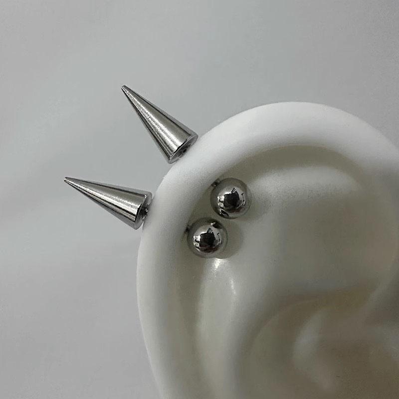 Titanium Steel Ear Studs Punk Rivets Personalized Hip-Hop Elf Earrings Non Fading Y2K Male Female Earrings Accessories