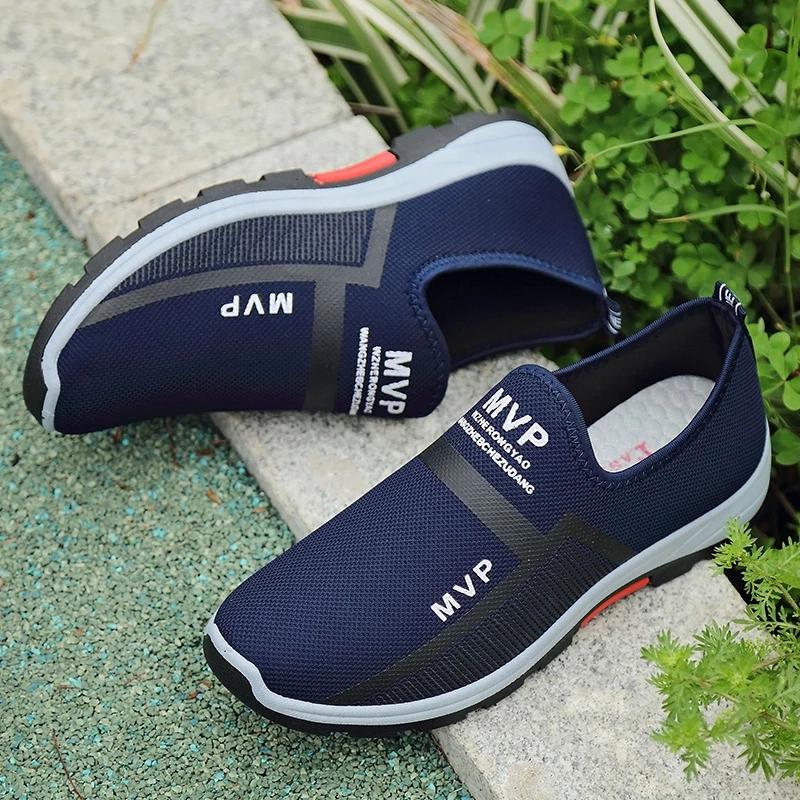 Fashion Summer New Men Sneakers Fashion Breathable Slip On Casual Walking Shoes Black Mesh Lightweight Plus Size Sports Running Shoes