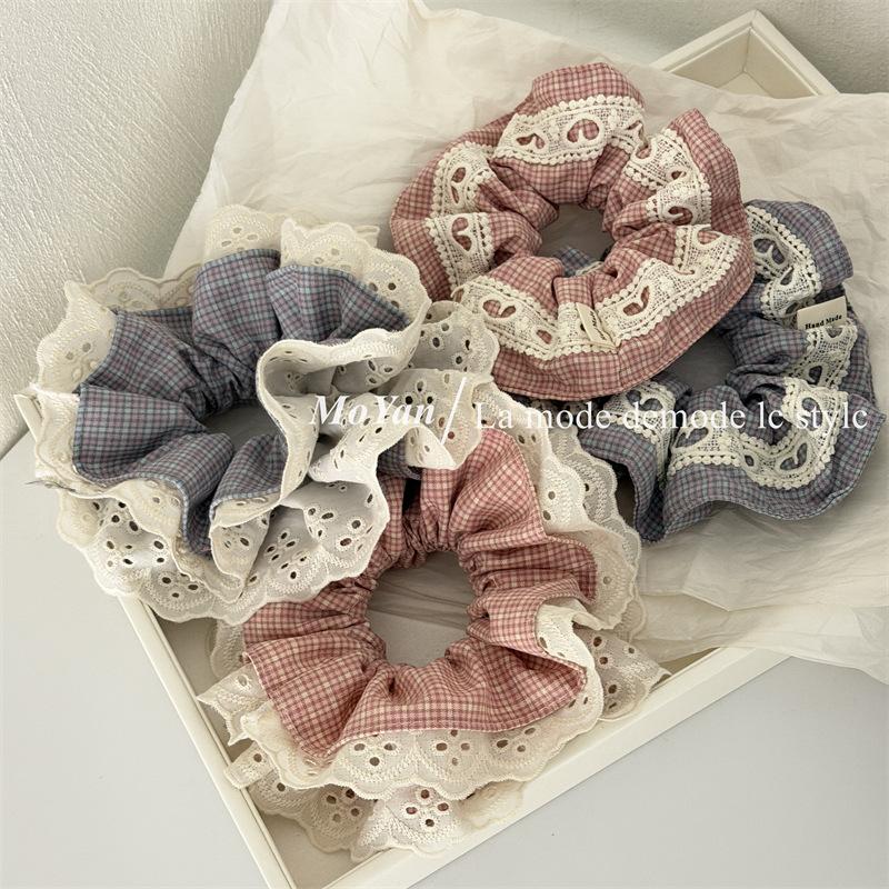 Fashionable and Sweet Check-patterned Fabric Hair Band with A Big Hairpin and A Headband for A Chic Ponytail