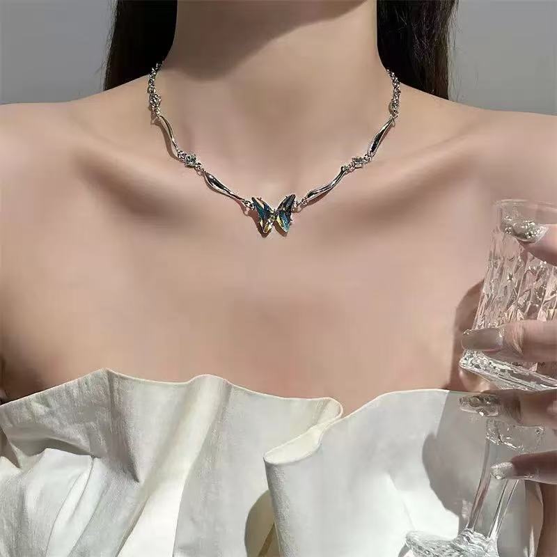 Gradual change butterfly necklace accessories women's niche chocker collarbone chain high sense new neck chain trendy jewelry