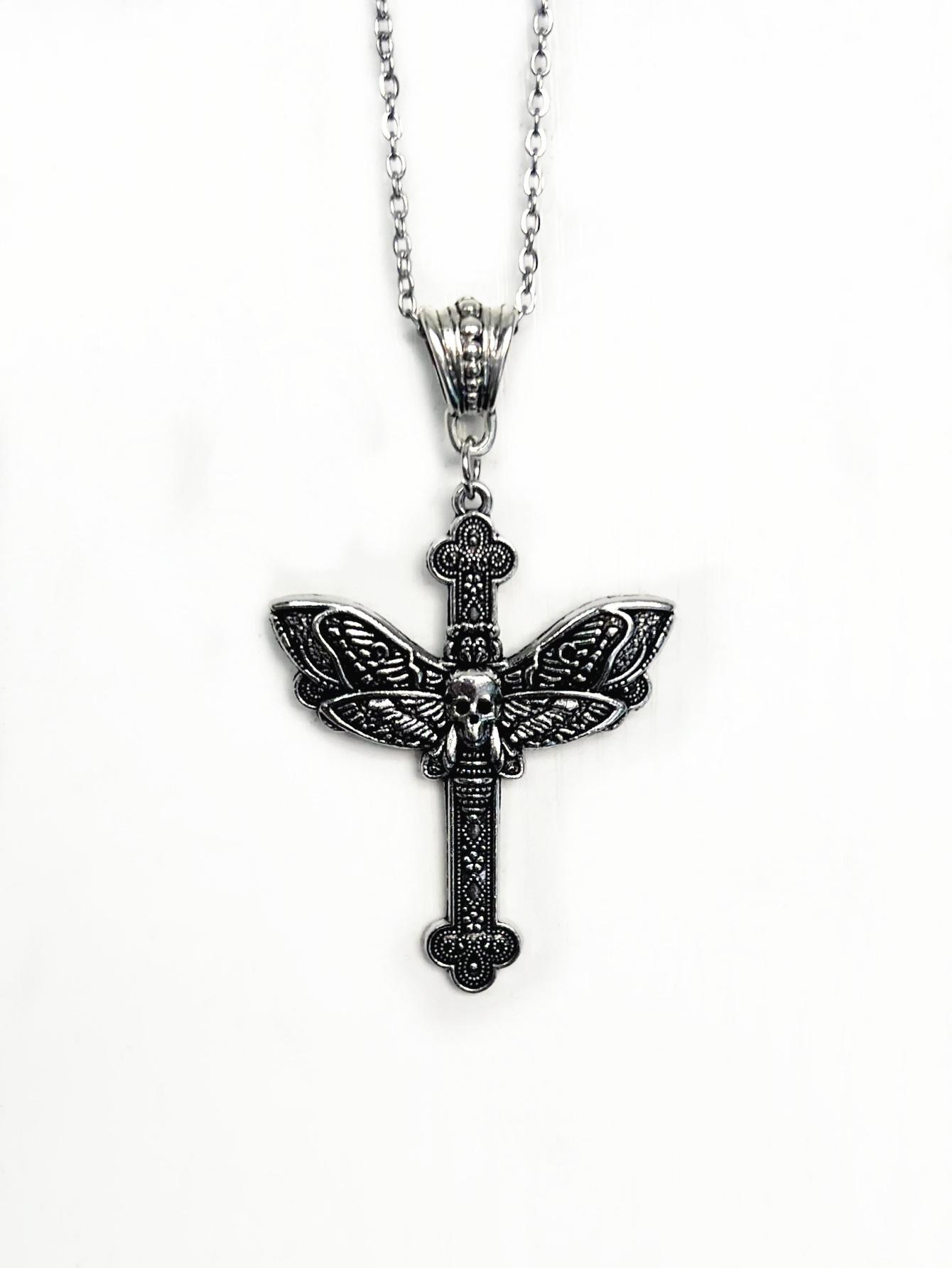

Punk Gothic Dark Ancient Stereo Relief Cross Moth Skull Pendant Necklace for Women Men Hallowmas Party Charm Collar Jewelry Gift