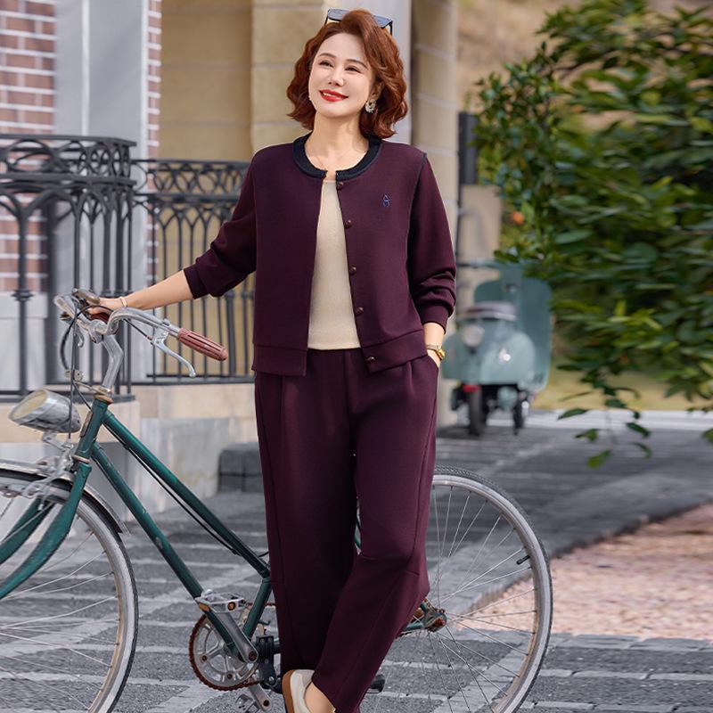 Autumn 2026 Stylish Two-Piece Suit for Middle-Aged & Elderly Women