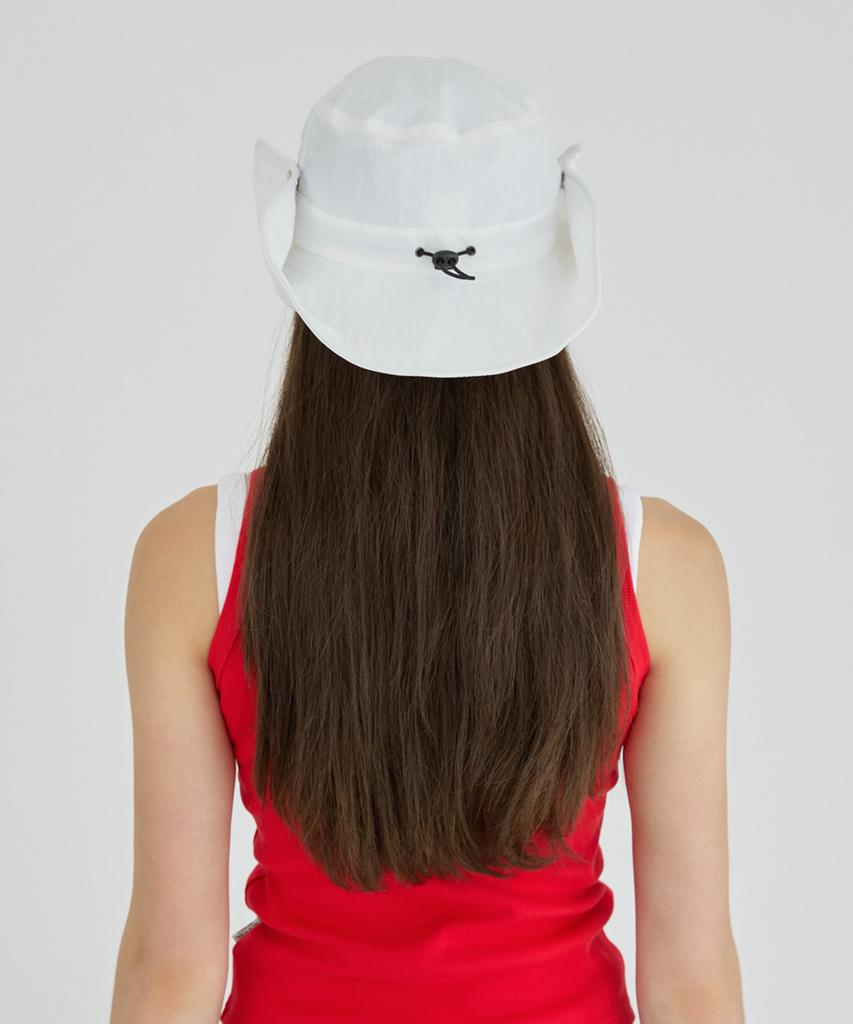 Nyuyogwogseu Safari Bucket Hat_ White