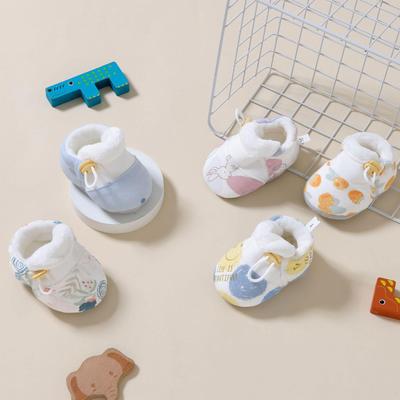 Scarpe Invernali in Velluto e Cotone per Bambini - Suola Morbida, Calde, Antiscivolo, Unisex, Non Cadono, per Bambini da 0 a 1 Anno.