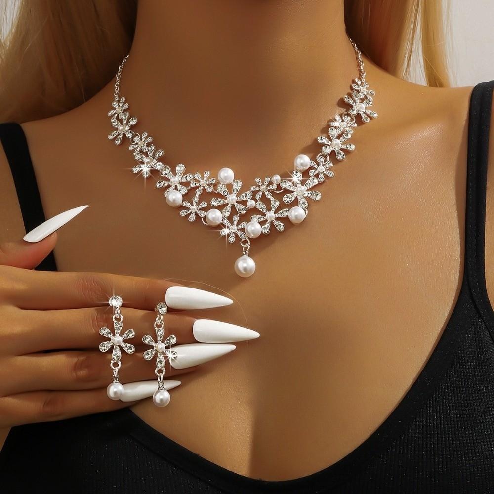 Elegant Pearl Necklace Ears Sparkling Earrings Set Flower Necklace Bridal Wedding