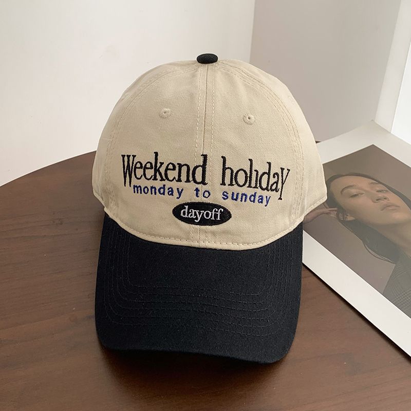 Women's New Big Headed Baseball Hat with Wide Curved Brim Showing Small Soft Top Couple Hat with Versatile Baseball Cap