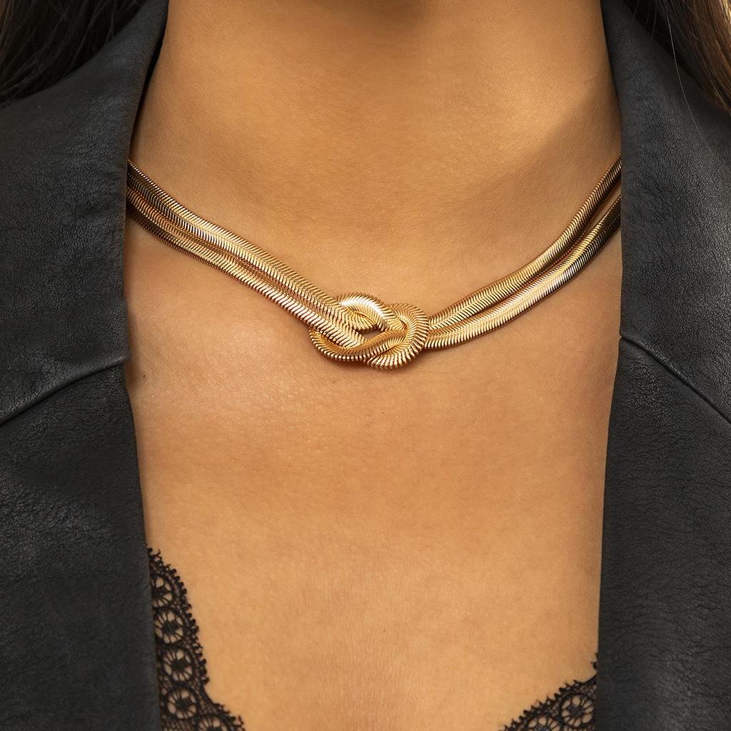 Wrap-around Snake Bone Chain Bracelet: European-American Minimalist Design with a Cold Style Knot and Buckle.