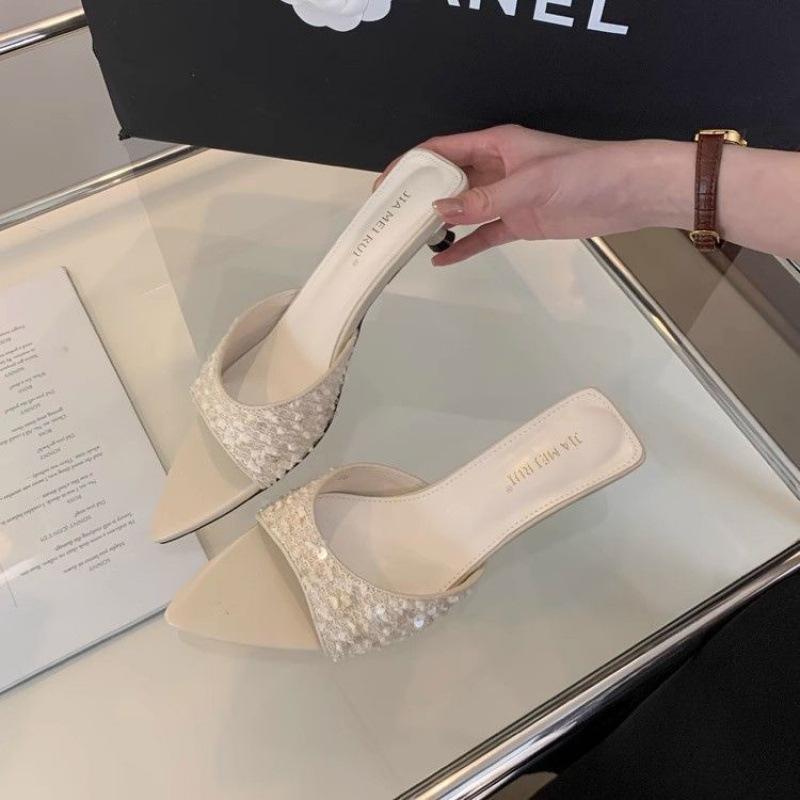 In the summer of 2025, the new sequined open-toed square slippers, one-word slippers, thin heels, medium heels, high heels, and women's sandals.