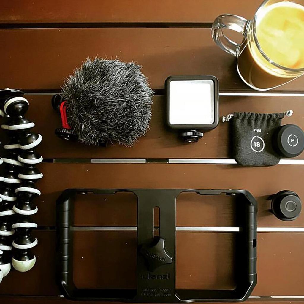 BY-MM1 Microfono Direzionale Cablato da 3.5mm con Supporto - Set