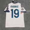 Vintage Football Jerseys Classic Bayern Muller Lahm Kaka Bale Robben Henry Ronaldo Team Sports
