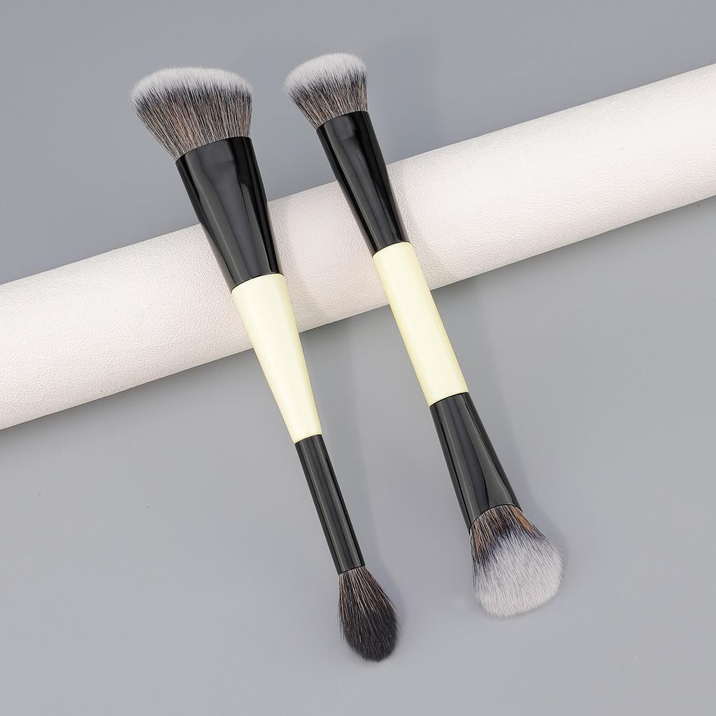 Doppelköpfiger Make-up-Pinsel Schwarz und Weiß Puderpinsel Rougepinsel Flammenpinsel Pflege Schönheitswerkzeug Quelle