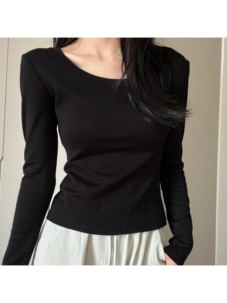 Women's White U-Neck Slimming Long-Sleeve Base Layer Top