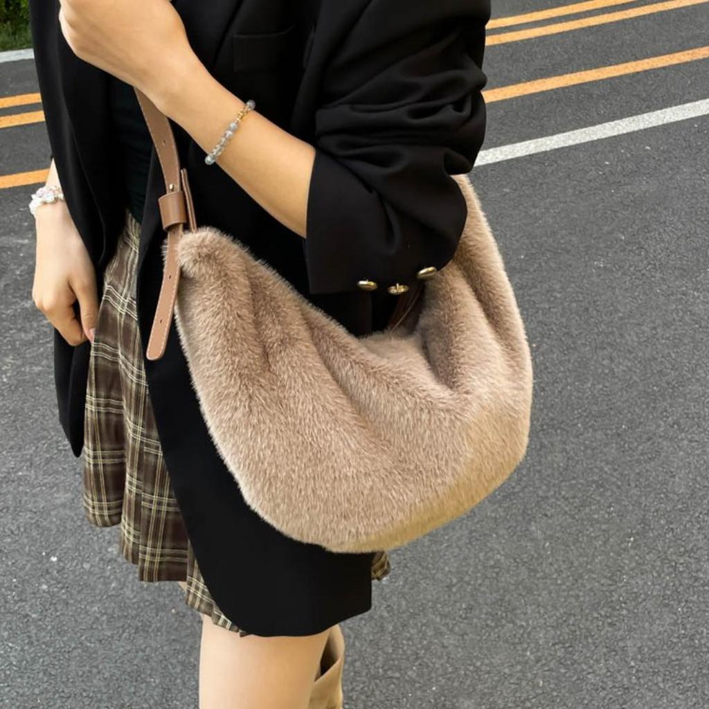 Crossbody Bag Women Plush Casual Daily