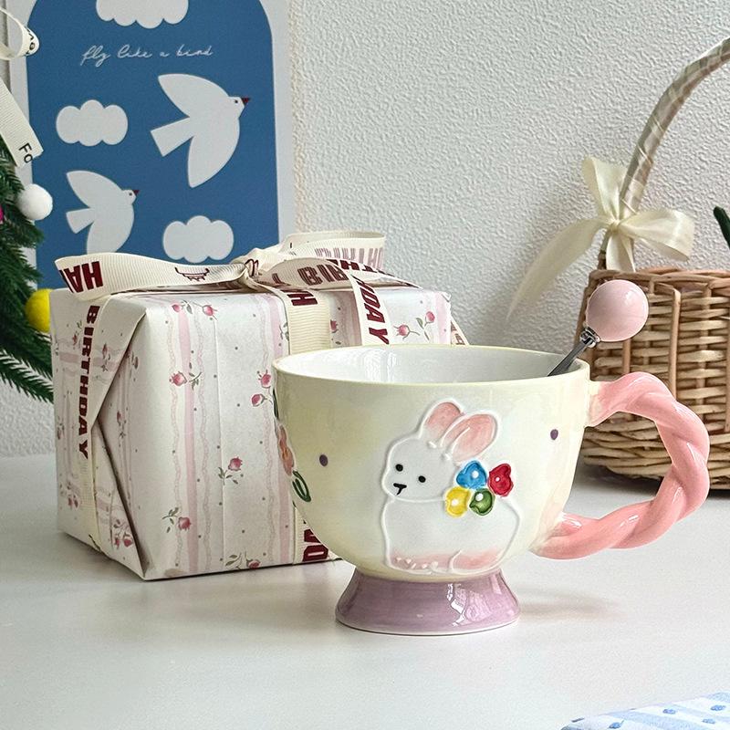 Niedlicher geprägter Häschen-Keramikkrug Unterglasurfarbe Kelch Büro Milch Frühstückstasse Geburtstagsgeschenk für Frauen
