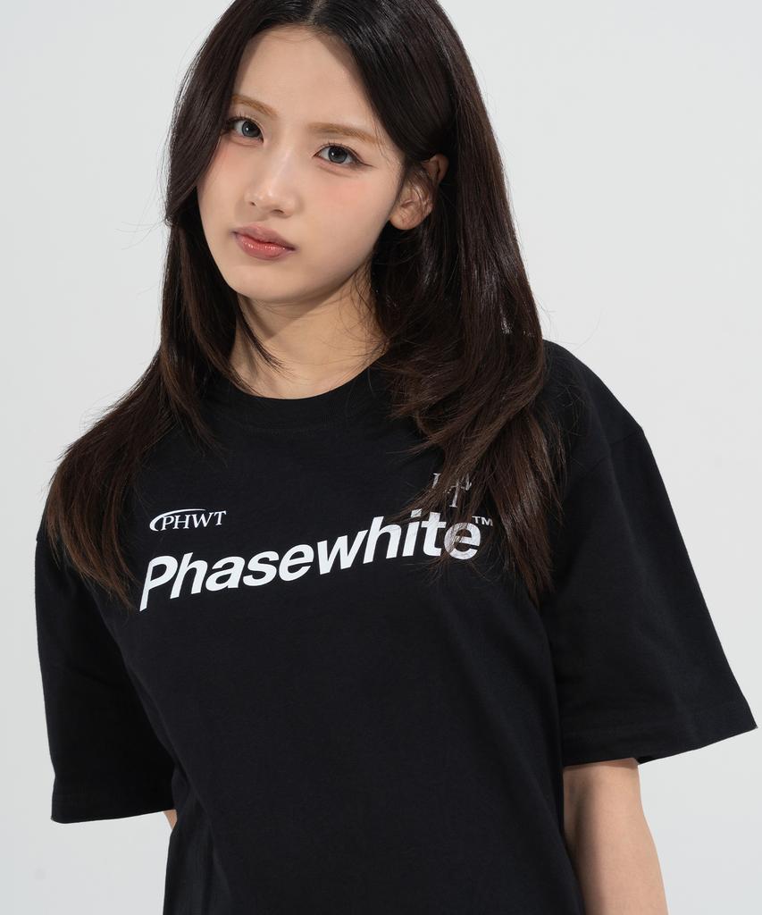 Peijeuhwaiteu [Phase_0] Emblem Tee_Black / 8802026-St10