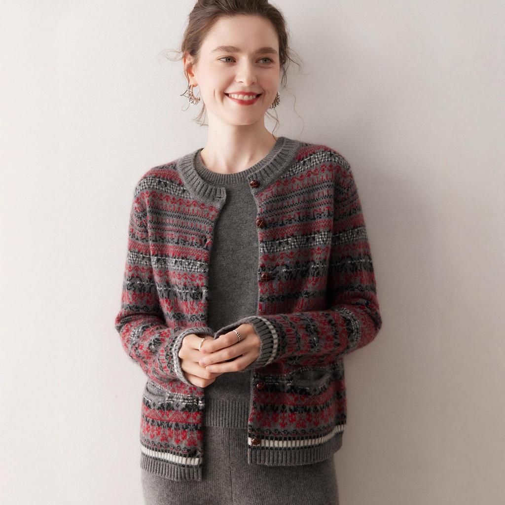 Women's Fashionable Cashmere Cardigan - Round Neck, Inlaid Pattern, Loose Fit, Warm for Autumn/Winter