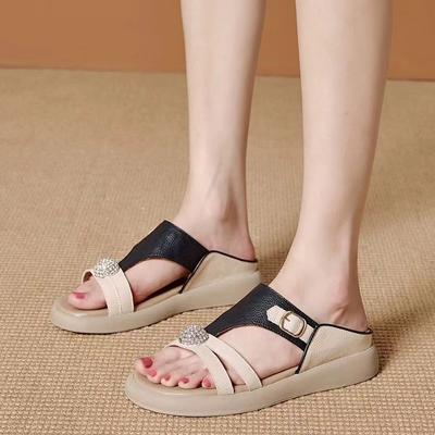 Sapatos de mulher – Sandálias