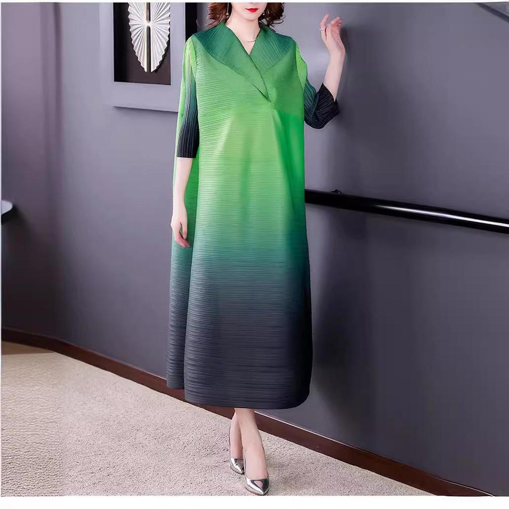 2025 Western-Style Spring/Summer Dress: European & American Loose Fit, Plus Size, Elegant & Fashionable